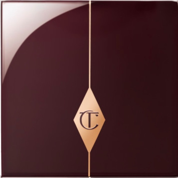 Charlotte Tilbury LUXURY PALETTE
WALK OF NO SHAME
PREVIOUSLY "WALK OF SHAME" - Picture 7 of 10